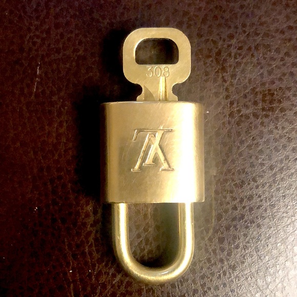 Louis Vuitton LV Gold Padlock Lock & Key 308 - Picture 3 of 13